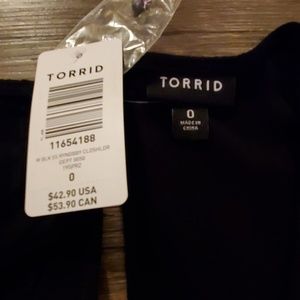 torrid Tops - Black Eyelet Cold Shoulder Blouse - Torrid, Size 0 torrid Tops - Black Eyelet Cold Shoulder Blouse - Torrid, Size 0